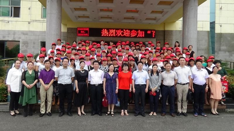 “百城萬村”家政扶貧示范合作項(xiàng)目期培訓(xùn)班圓滿結(jié)束 首期勞務(wù)就業(yè)安置對接簽約意向協(xié)議87人